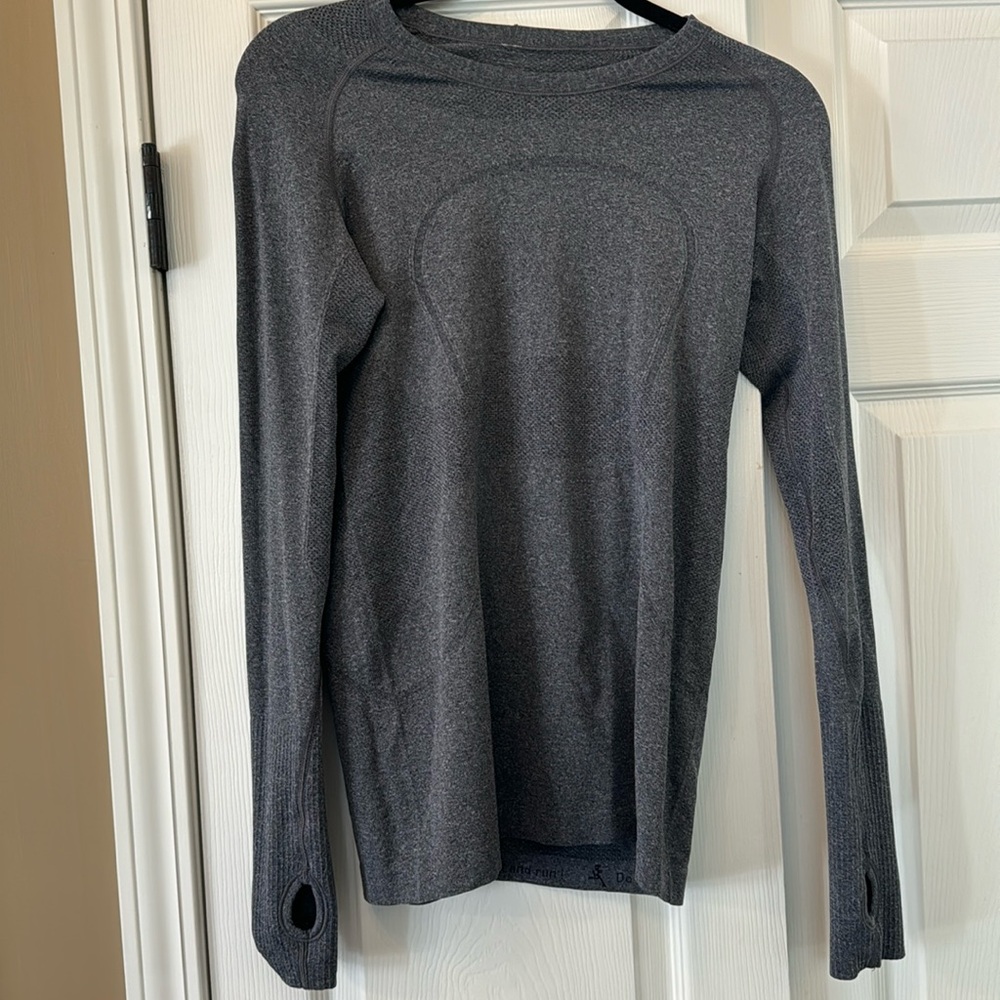 Lululemon LS top